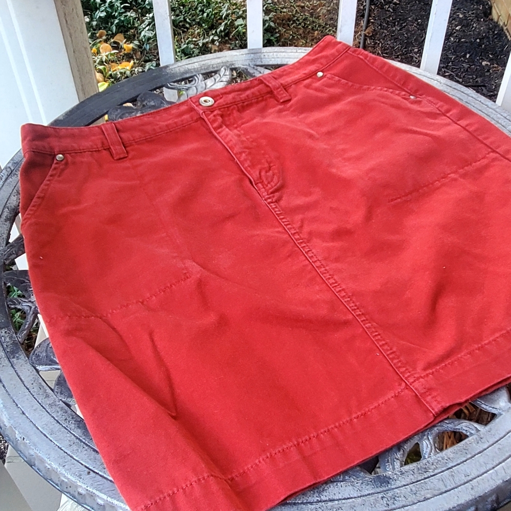 Tommy Hilfiger Cherry Red Skirt Women's size 8 Like New.
